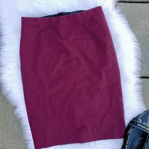 Ann Taylor Stretch Pencil Burgundy Skirt size 6